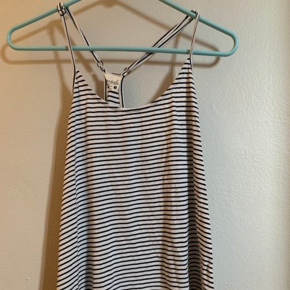 Black and white striped flowy tank top - Picture 1 of 2